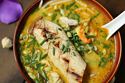 Indonesian Cibinong Laksa – Protein Packed Noodle Soup