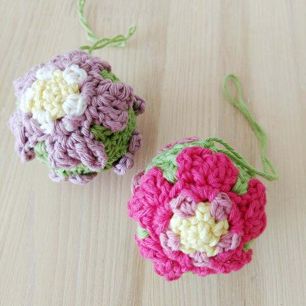 Primrose Easter Tree Hanger Primrose Easter Tree Hanger