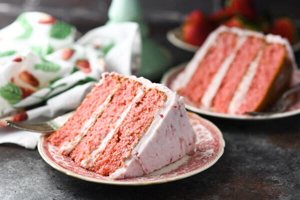 Strawberry Cake With Strawberry Cream Cheese Frosting Strawberry Cake With Strawberry Cream Cheese Frosting