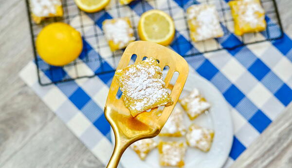 Easy 3 Ingredient Lemon Bars Easy 3 Ingredient Lemon Bars