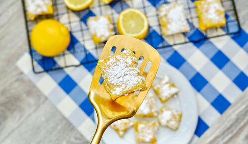 Easy 3 Ingredient Lemon Bars Easy 3 Ingredient Lemon Bars