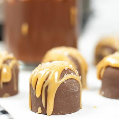 Salted Caramel Hot Cocoa Bombs
