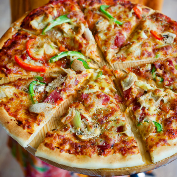 How To Make Easy Homemade Pizza How To Make Easy Homemade Pizza