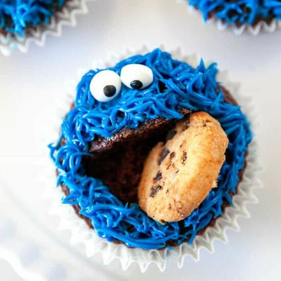 Fun Cookie Monster Cupcakes Fun Cookie Monster Cupcakes