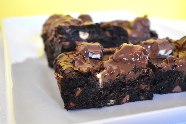 Kinder Bueno Brownies Kinder Bueno Brownies