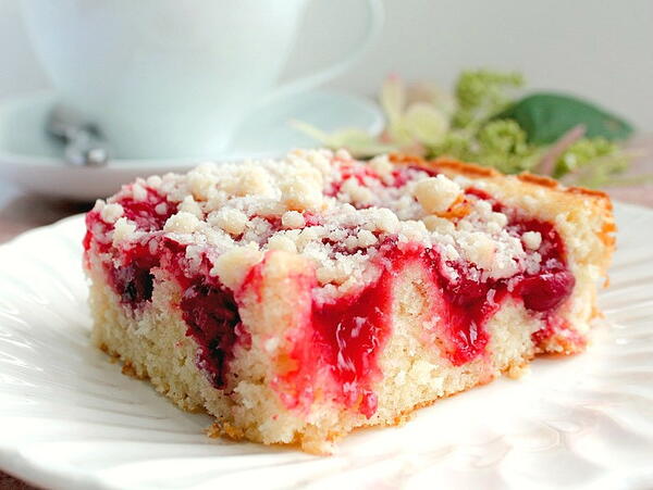 Cherry Coffee Cake With Crumb Topping Cherry Coffee Cake With Crumb Topping