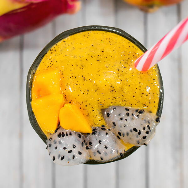 Mango Dragon Fruit Smoothie Mango Dragon Fruit Smoothie