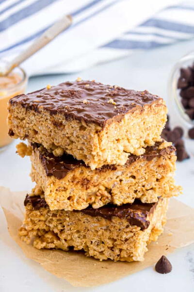 Peanut Butter Chocolate Rice Krispie Treats no Bake Bars Peanut Butter Chocolate Rice Krispie Treats (no Bake Bars!)