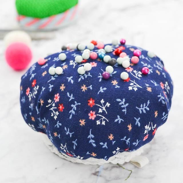 Wrist Pincushion Tutorial Free Pattern Wrist Pincushion Tutorial Free Pattern