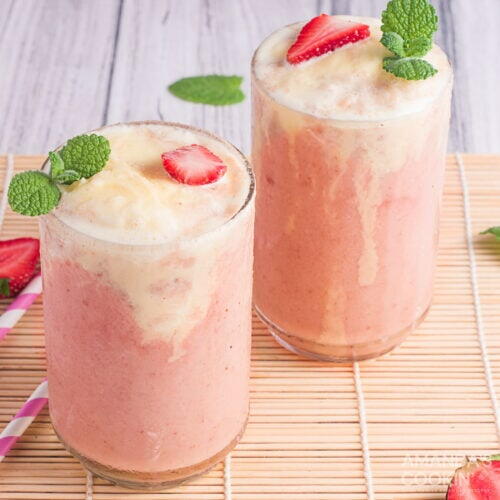 Strawberry Banana Fizzy Floats