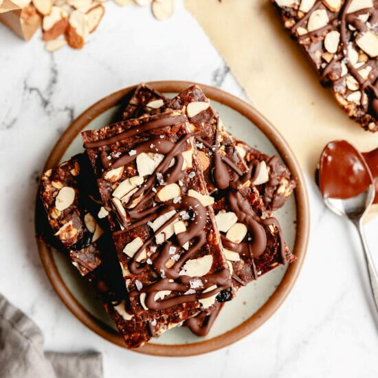 Chocolate Cherry Granola Bars Chocolate Cherry Granola Bars