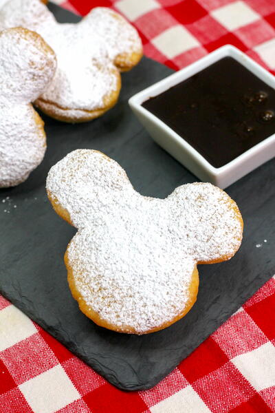 Mickey Beignets Mickey Beignets