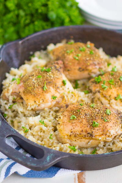 One Pan Chicken And Garlic Parmesan Rice One Pan Chicken And Garlic Parmesan Rice