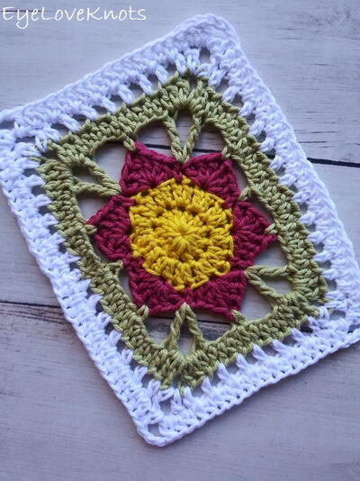 Lily's Floral Rectangle Doily