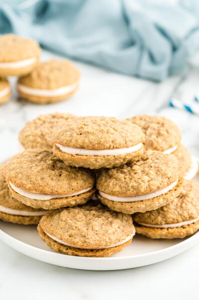 Oatmeal Creme Pies Oatmeal Creme Pies