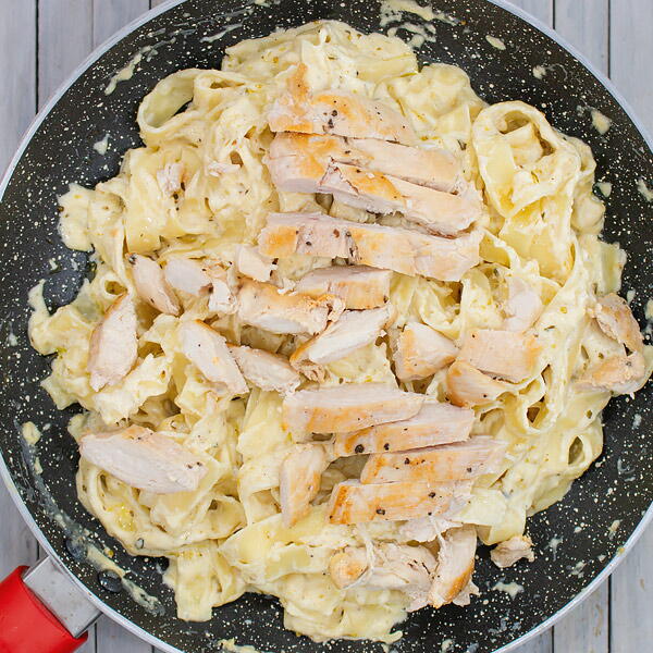 Chicken Alfredo Fettuccine Chicken Alfredo Fettuccine