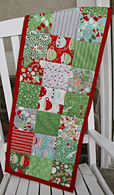 Easy Christmas Table Runner Easy Christmas Table Runner