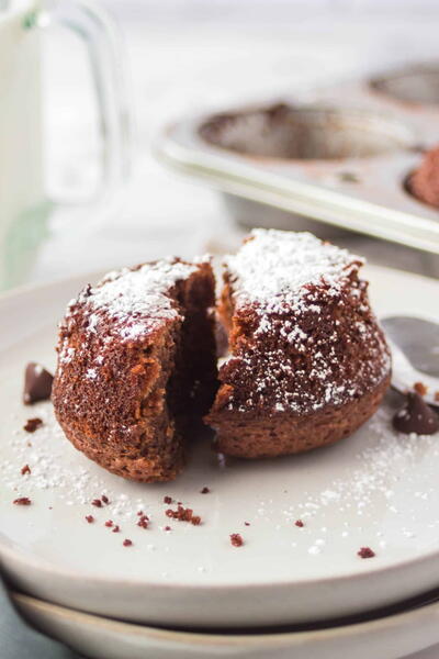 Miniature Gooey Nutella Cakes Miniature Gooey Nutella Cakes