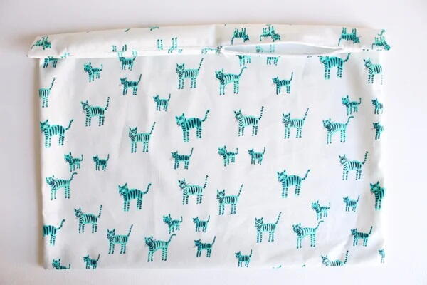 Zippered DIY Pillow Cover Zippered DIY Pillow Cover