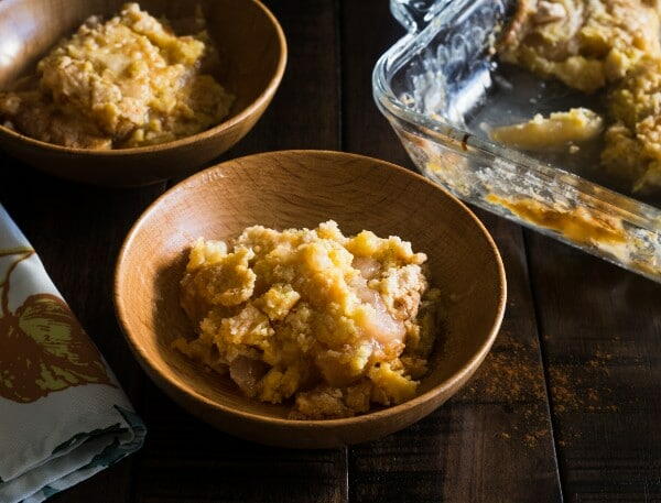 Easy Caramel Apple Cake just 3 Ingredients Easy Caramel Apple Cake (just 3 Ingredients)