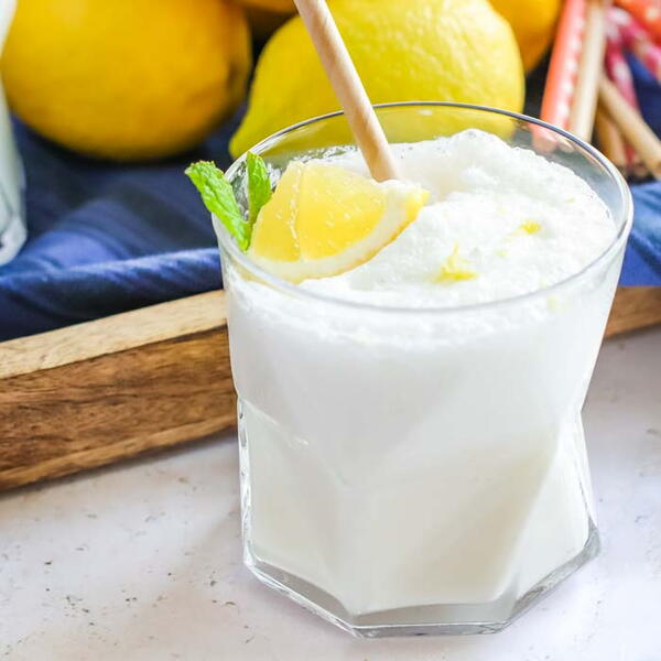 Copycat Chick-fil-a Frosted Lemonade Copycat Chick-fil-a Frosted Lemonade