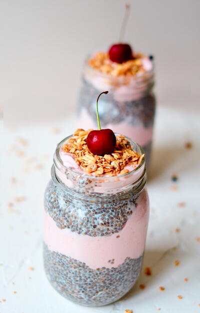 Cherry Chia Seed Pudding With Yogurt Cherry Chia Seed Pudding With Yogurt