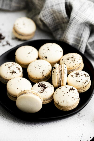 Oreo Macarons Oreo Macarons