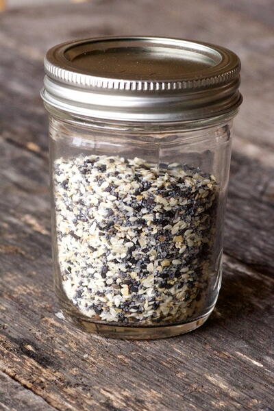 Trader Joes Everything But The Bagel Seasoning Copycat Recipe Trader Joe’s Everything But The Bagel Seasoning Copycat Recipe