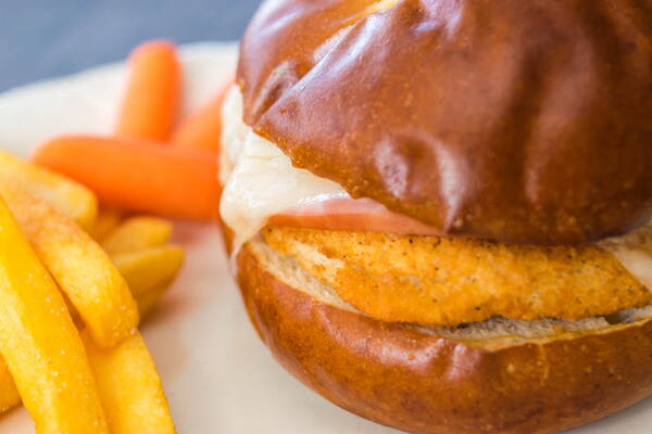 Chicken Cordon Bleu Sandwich Chicken Cordon Bleu Sandwich