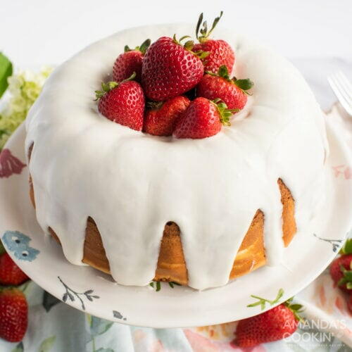 Strawberry Bundt Cake Strawberry Bundt Cake