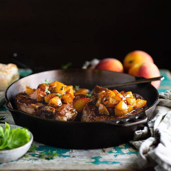 Pan-fried Pork Chops With Peach Sauce Pan-fried Pork Chops With Peach Sauce