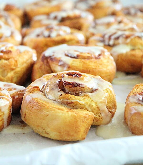 Air Fryer Cinnamon Rolls Air Fryer Cinnamon Rolls
