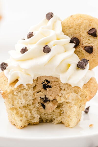 Cookie Dough Cupcakes Cookie Dough Cupcakes