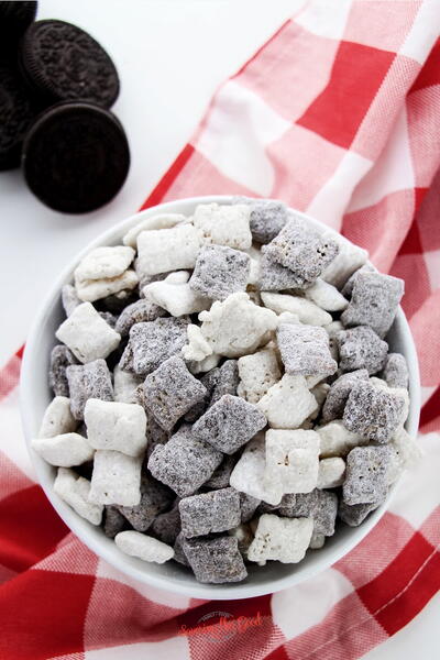 Cookies And Cream Muddy Buddies Cookies And Cream Muddy Buddies