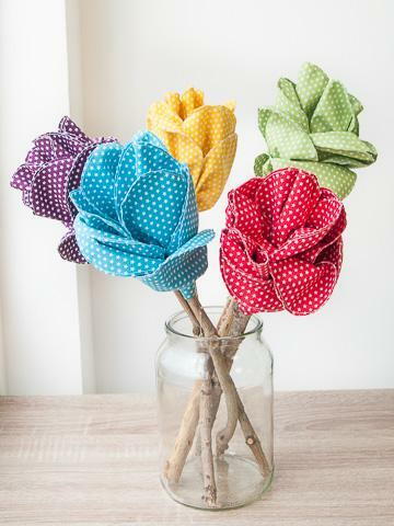How To Make Beautiful Fabric Flowers How To Make Beautiful Fabric Flowers