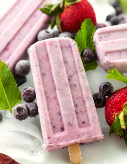 Berry Yogurt Popsicles Berry Yogurt Popsicles