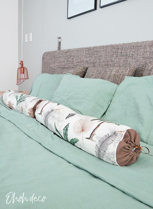 Sew A Bolster Pillow To Store Winter Duvet Sew A Bolster Pillow To Store Winter Duvet