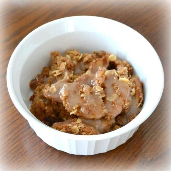 Clean Eating Apple Crisp With Caramel Sauce Clean Eating Apple Crisp With Caramel Sauce