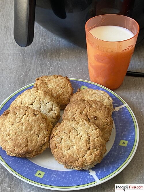 Air Fryer Oatmeal Cookies Air Fryer Oatmeal Cookies
