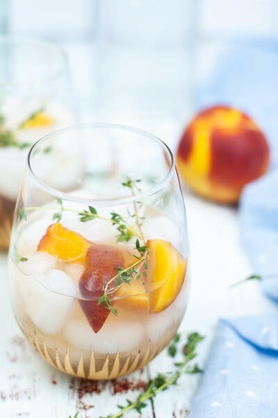 Peach Cocktail Peach Cocktail