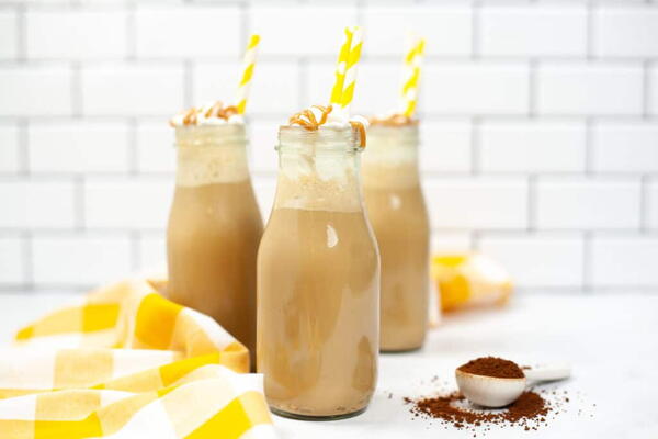 Copycat Starbucks Iced Caramel Macchiato Recipe Copycat Starbucks Iced Caramel Macchiato Recipe