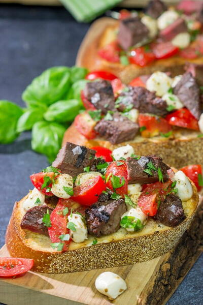 Grilled Steak And Tomato Crostini Grilled Steak And Tomato Crostini