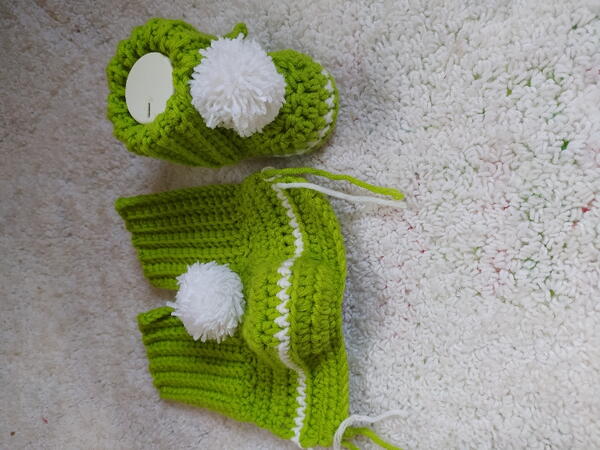 Crochet Pompom Baby Booties Worked Flat Crochet Pompom Baby Booties Worked Flat