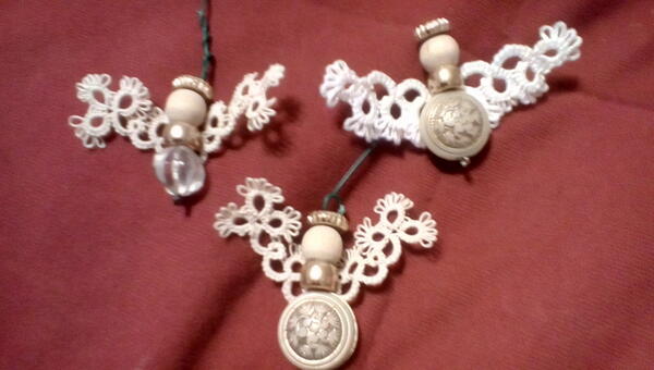 Beautiful Beaded Angels with Tatted Wings Beautiful Beaded Angels with Tatted Wings