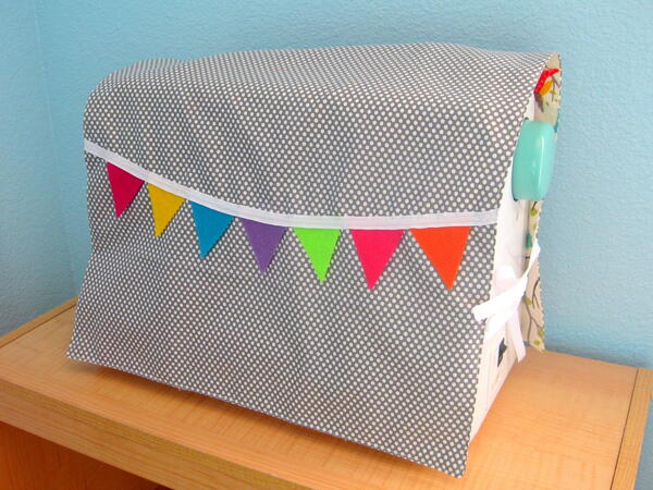 Double-Duty Sewing Machine Cozy Double-Duty Sewing Machine Cozy