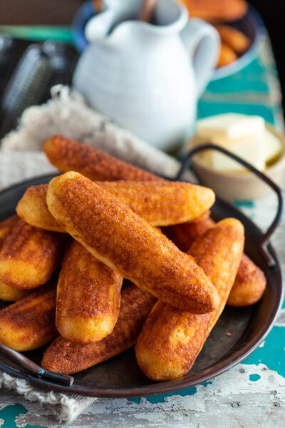 Old-fashioned Southern Corn Sticks