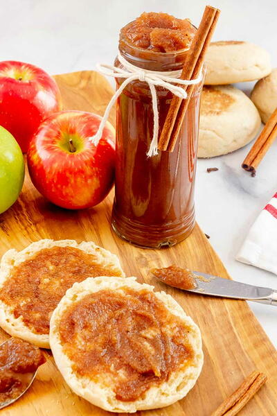 Slow Cooker Apple Butter With Applesauce