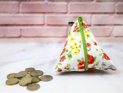 Triangle Coin Purse In 15 Minutes