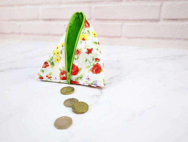 Pyramid Pouch akatriangle Coin Purse Pyramid Pouch (a.k.a.triangle Coin Purse)