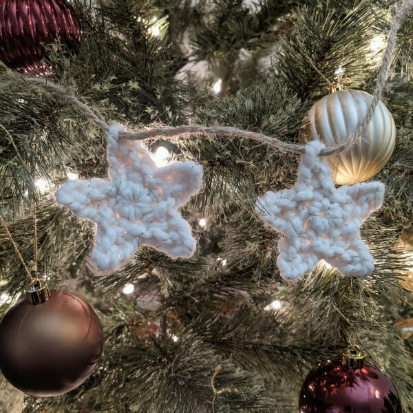 Quick And Easy Rustic Star Garland Quick And Easy Rustic Star Garland